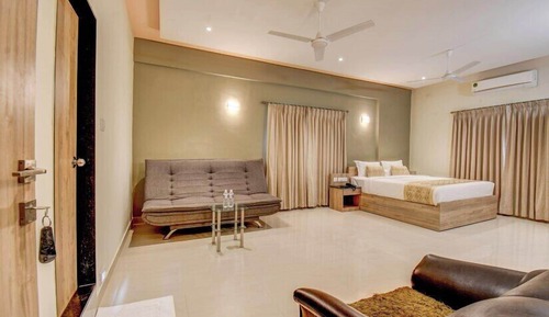 Luxury Suite