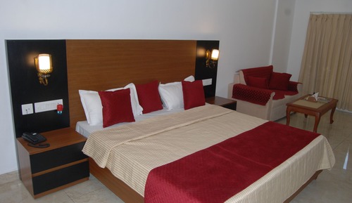 Standard Room, 1 King Bed