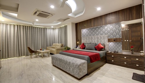 Executive Studio Suite