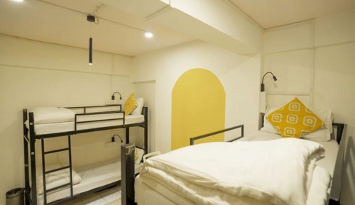 4 Bed Mixed Premium Dorm