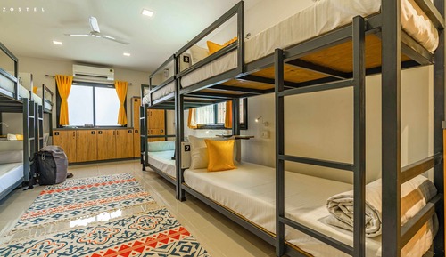Deluxe 10 Bed Mixed Dorm