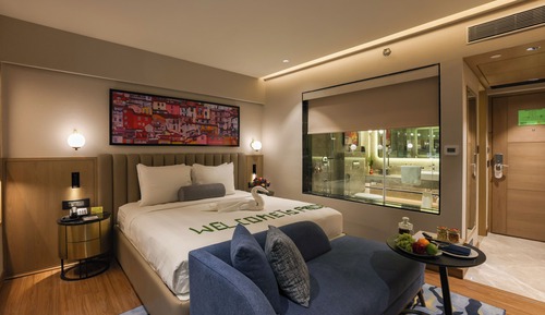 Superior Room, 1 King Bed