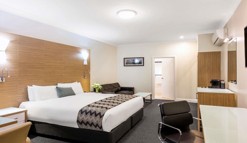 Privilege, Room, 1 King Bed