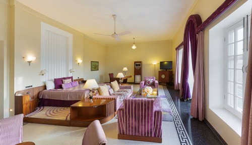 Deluxe Suite