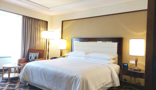 Club Room, 1 King Bed