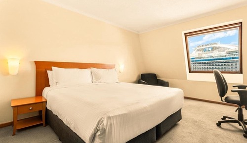 Queen Room with Harbour View