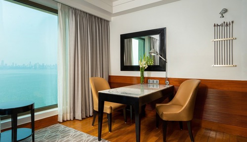 Premium Room, 1 King Bed, Sea View
