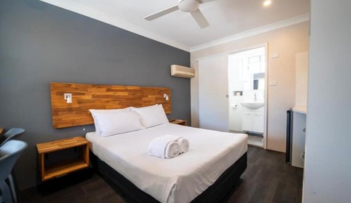 Standard Double Room (1 Double)