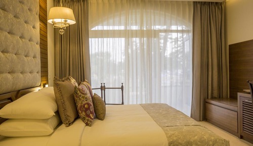 Riverside  Room