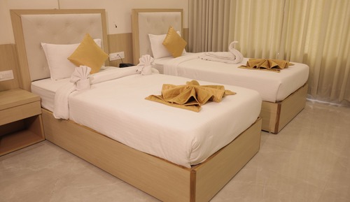 Deluxe Twin Room, City View