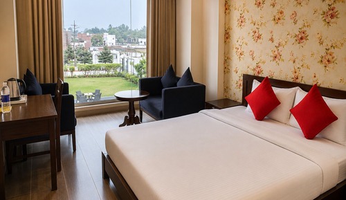 Deluxe Room, Garden View