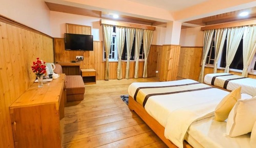 Classic Triple Room, Mountain View