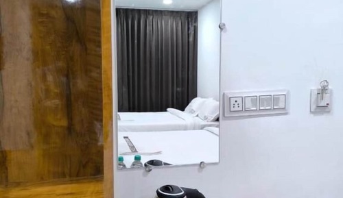 Classic Quadruple Room, City View