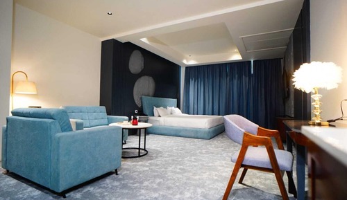 Presidential Suite