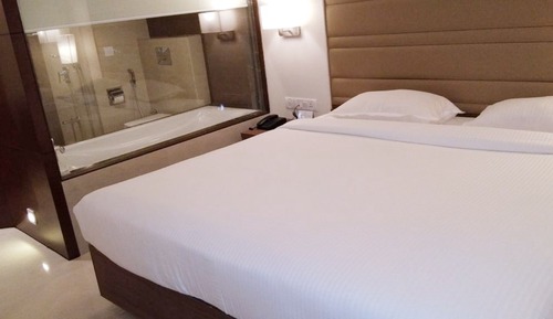 Suite, 1 King Bed