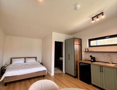 One-Bedroom Bungalow