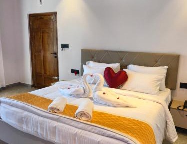 Deluxe King Room