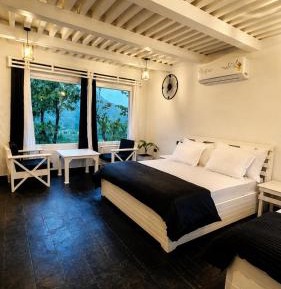 Junior Suite with Garden View