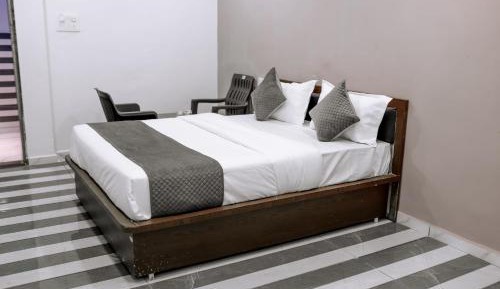 Budget Single Room