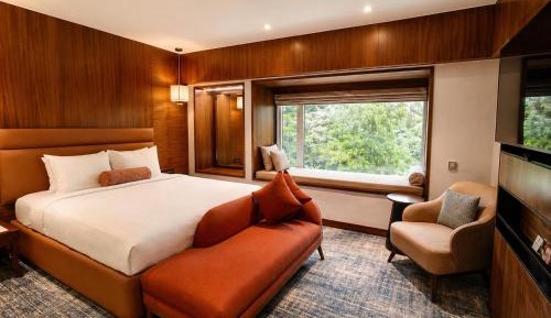 Celebrity Suite 