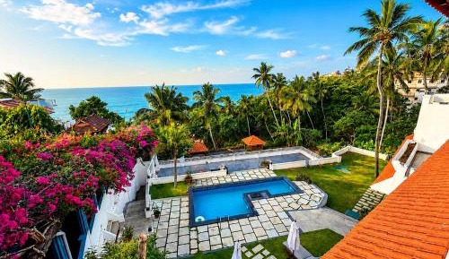 Deluxe Double Room with Balcony and Sea View