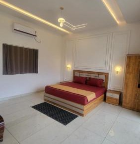 Deluxe Double or Twin Room with Mountain View
