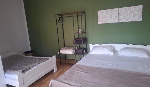 Quadruple Room with Private Bathroom
