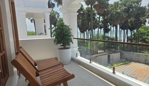 Family Room with Sea View