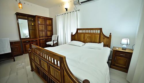 Deluxe One-Bedroom Apartment