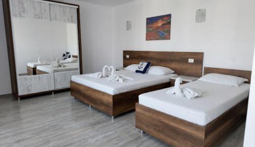 Comfort Triple Room