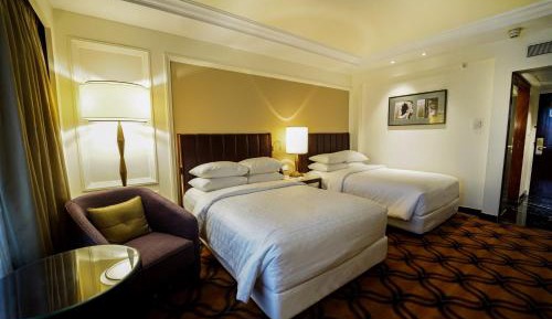 Club Twin Room with Lounge Access - Complimentary IMFL from 6pm to 8pm