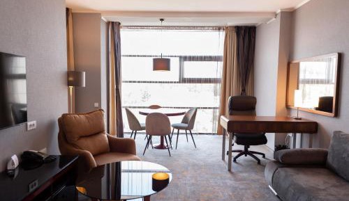 Premium Deluxe Executive Suite