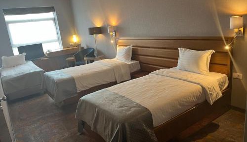 Deluxe Twin Room - Mobility Accessible