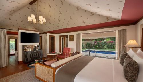 Luxury Tent with Private Pool
