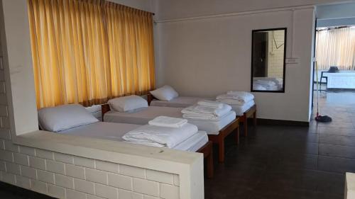 Mixed Dormitory Room