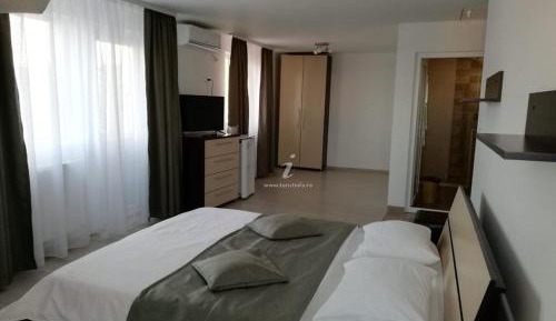 Deluxe Double Room with Balcony and Sea View