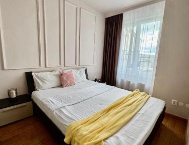 One-Bedroom Apartment with Terrace