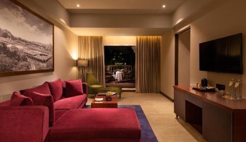 One-Bedroom Superior Suite with Private Terrace, Kitchenette,Executive Lounge Access,with 25% Discount on F&B, Spa and Laundry