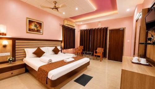 Deluxe Double Room with Balcony and Sea View