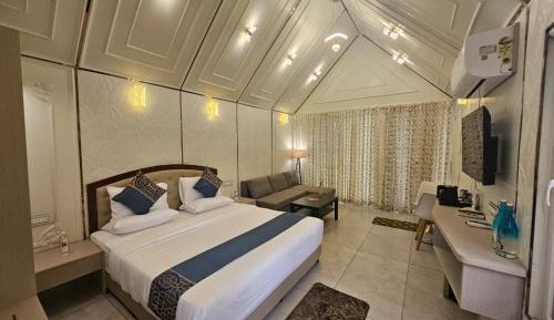 Standard King Room