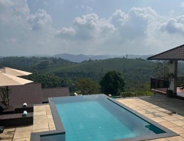 Family Room with Mountain View