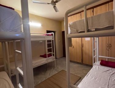 6-Bed Mixed Dormitory Room