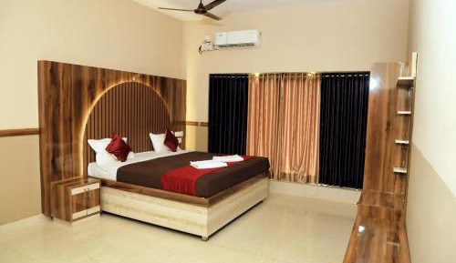 Suite with Garden View