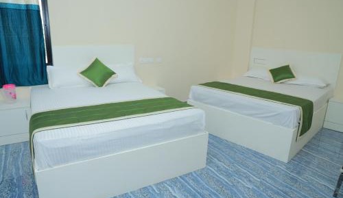 Quadruple Room with Private Bathroom