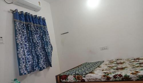 Deluxe Double Room (2 Adults + 1 Child)
