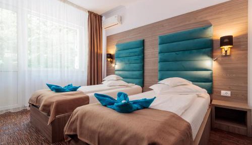 Standard Twin Room with Balcony