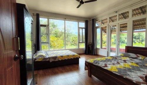 Villa with Garden View