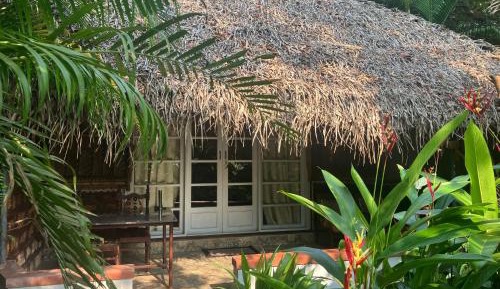 Villa with Garden View