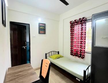 Small Single Room