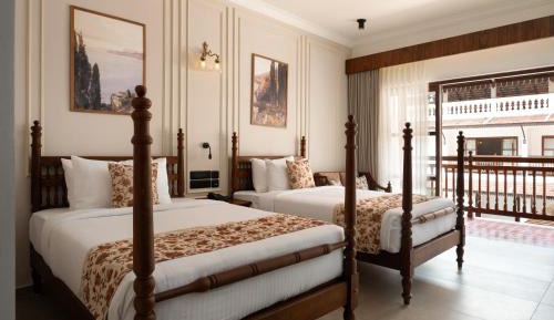 Twin Room with Pool View